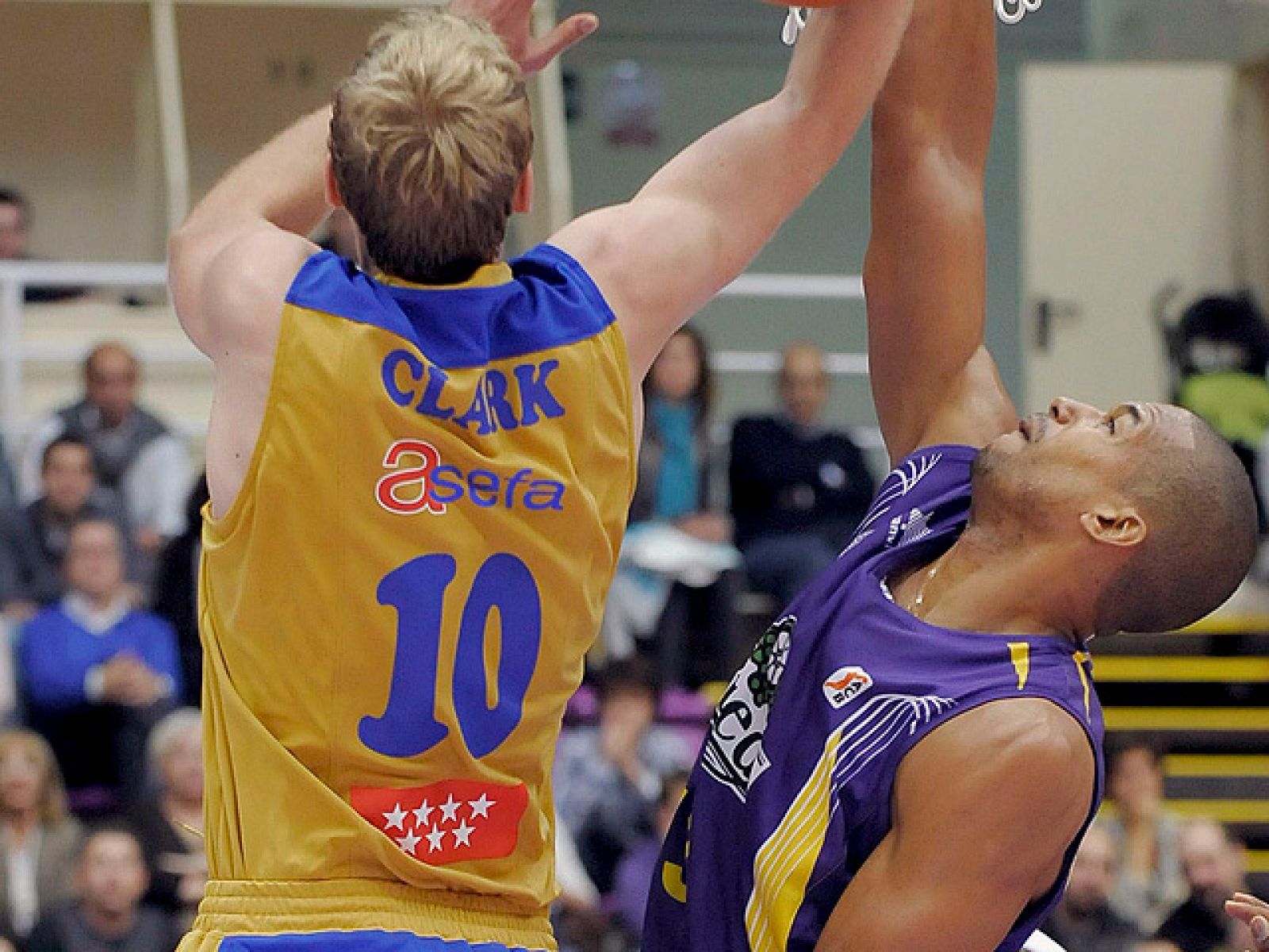 El Estudiantes sigue sin conocer la victoria en la liga ACB, al caer derrotado en la cancha del Blancos de Rueda Valladolid por 79-66.