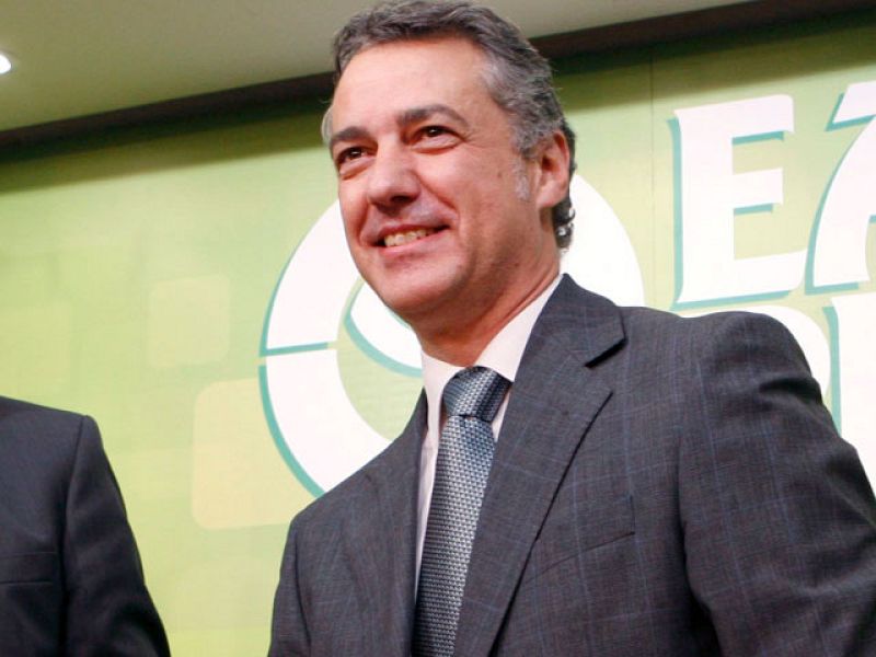 Urkullu: "El acuerdo es un paso definitivo para encauzar el cierre del Estatuto de Gernika"