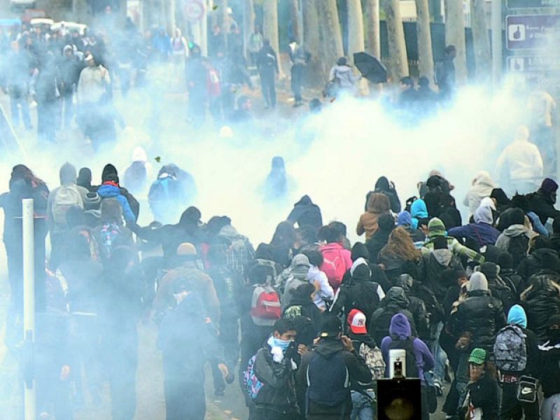 Los franceses repiten la participación récord en las marchas contra la reforma de las pensiones