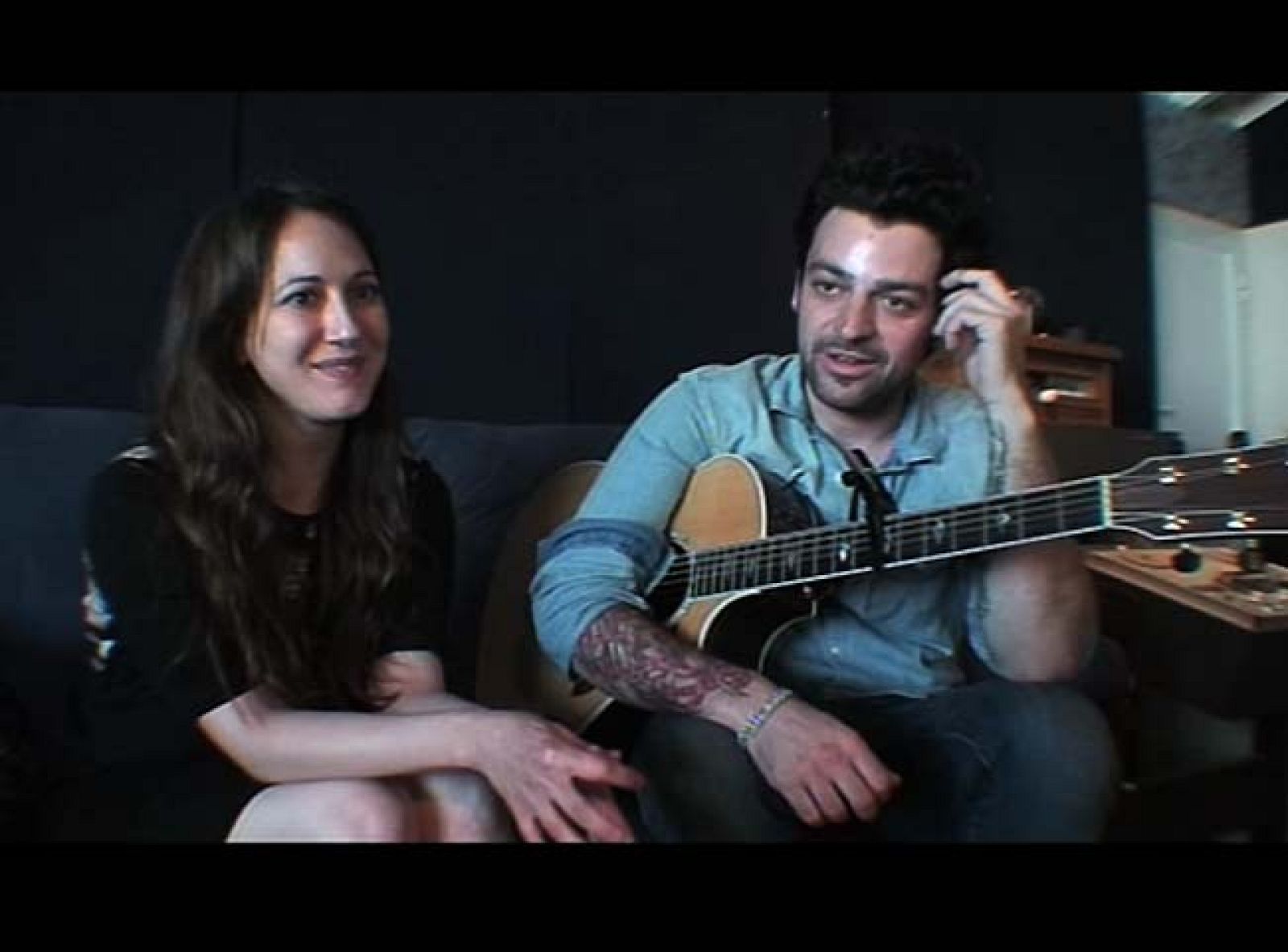 L.A. y Nena Daconte - 'Tesoros', de Antonio Vega | Ver