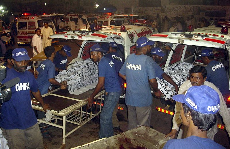 Karachi se sume en su peor ola de violencia étnica del año, con 72 muertos en una semana