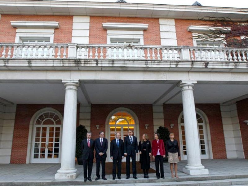 Primer Consejo del nuevo Gobierno de Zapatero
