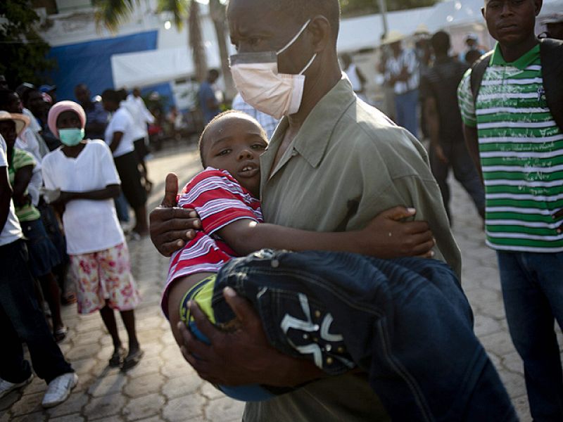 Haití confirma que el brote "más peligroso" de cólera afecta al país y eleva a 150 los muertos