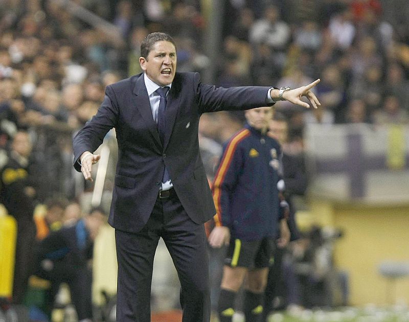 Garrido y Quique discrepan sobre el arbitraje del partido en Villarreal