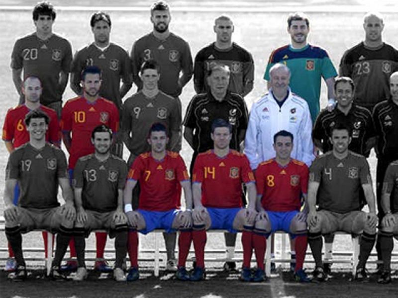 Xavi, Iniesta, Xabi Alonso, Puyol, Cesc, Villa y Casillas, candidatos al Balón de Oro