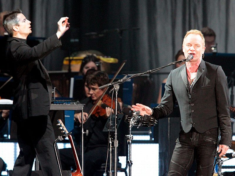 Sting convence en Barakaldo con los arreglos sinfónicos de sus grandes éxitos