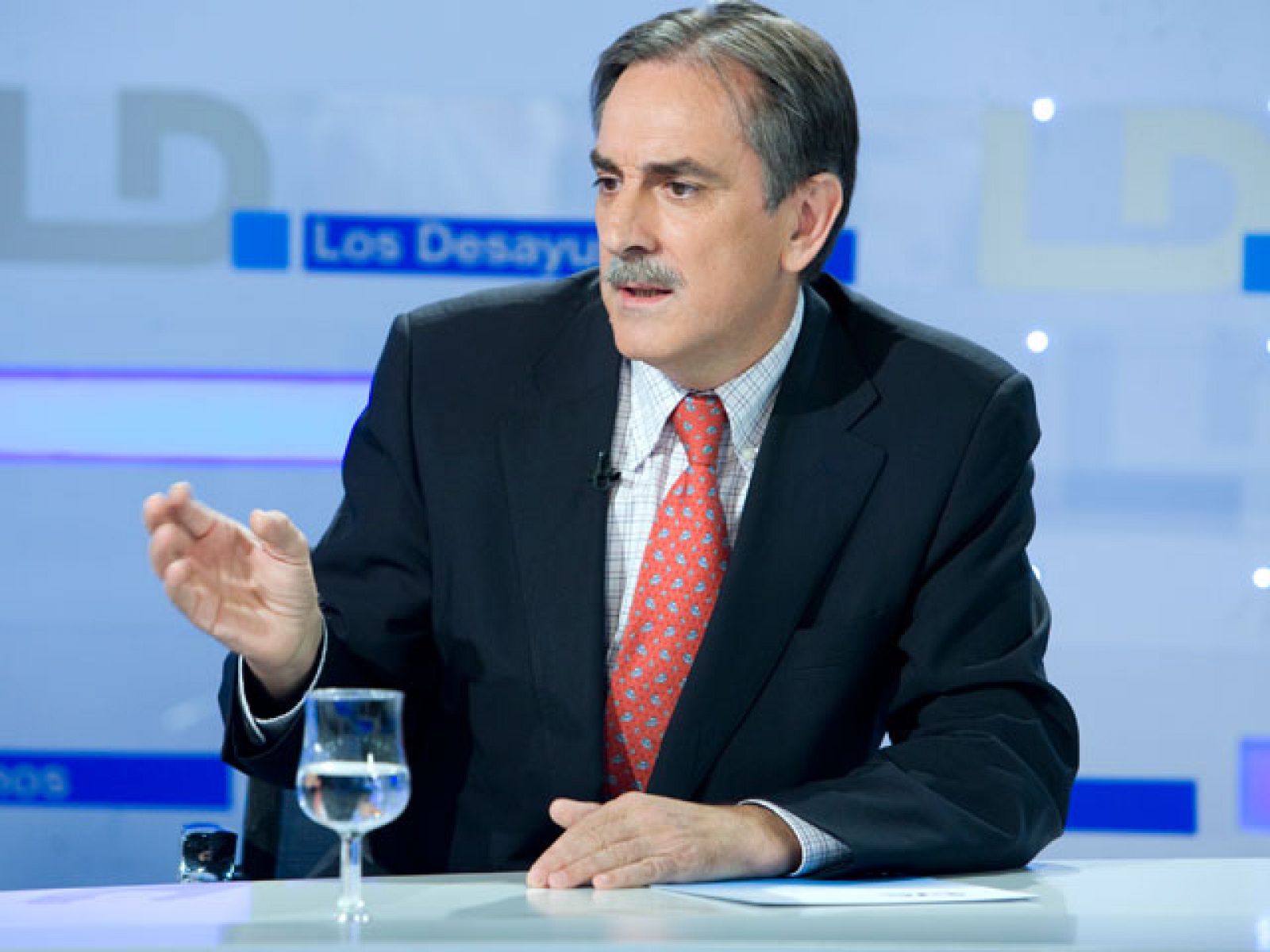 Desayunos - Valeriano Gómez - Los desayunos | Ver