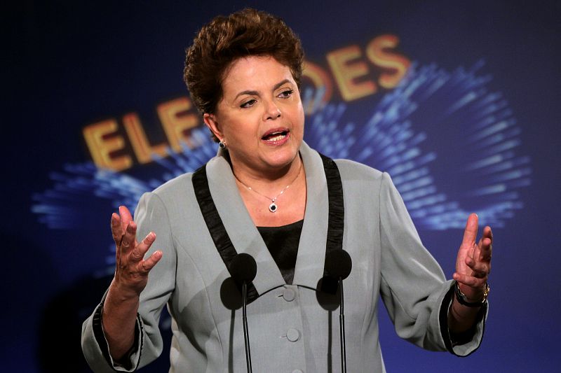 Los candidatos brasileños ofrecen su cara más amable en el último debate antes de elecciones
