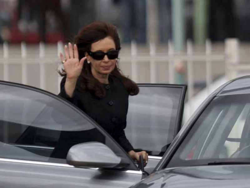 La imagen de Cristina Fernández se fortalece tras la muerte de Néstor Kirchner