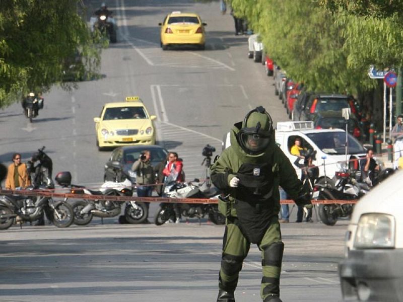 Explota un paquete bomba destinado a la Embajada de México en Atenas