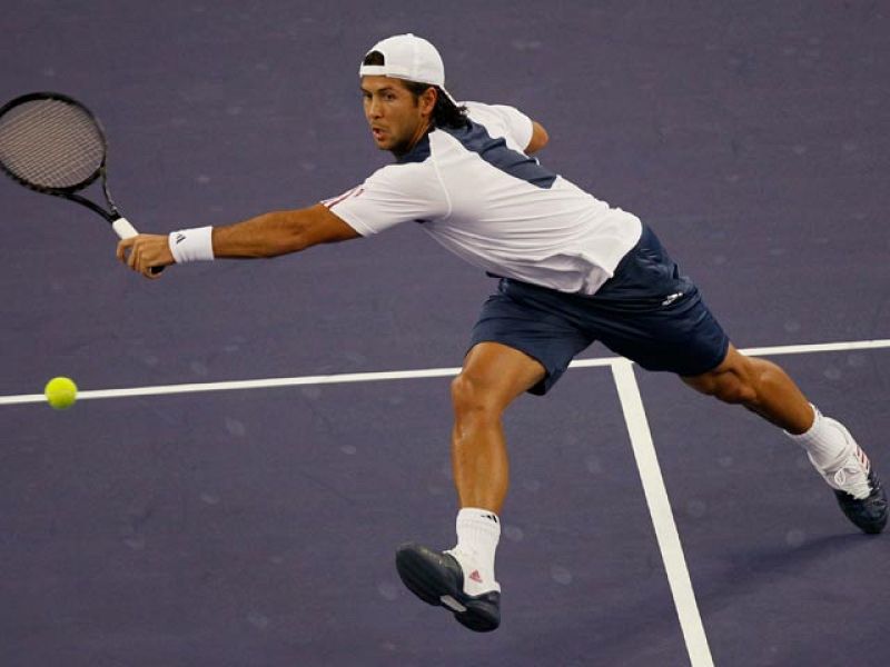 Plácido debut de Verdasco