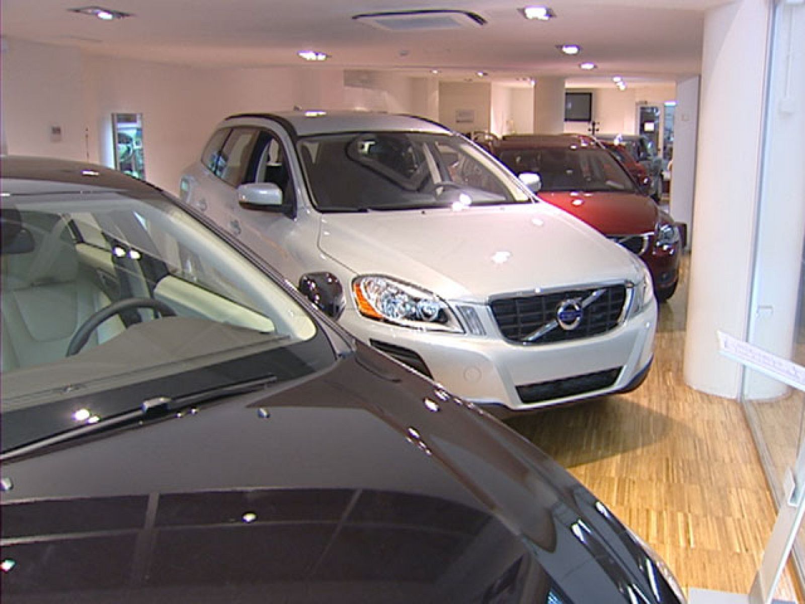 En octubre la venta de coches cayo cerca de un 38%