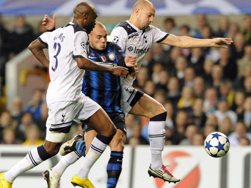 El Tottenham sorprende al campeón