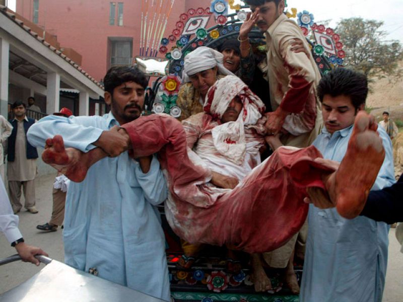 Dos ataques terroristas contra mezquitas en el noroeste de Pakistán dejan 70 muertos
