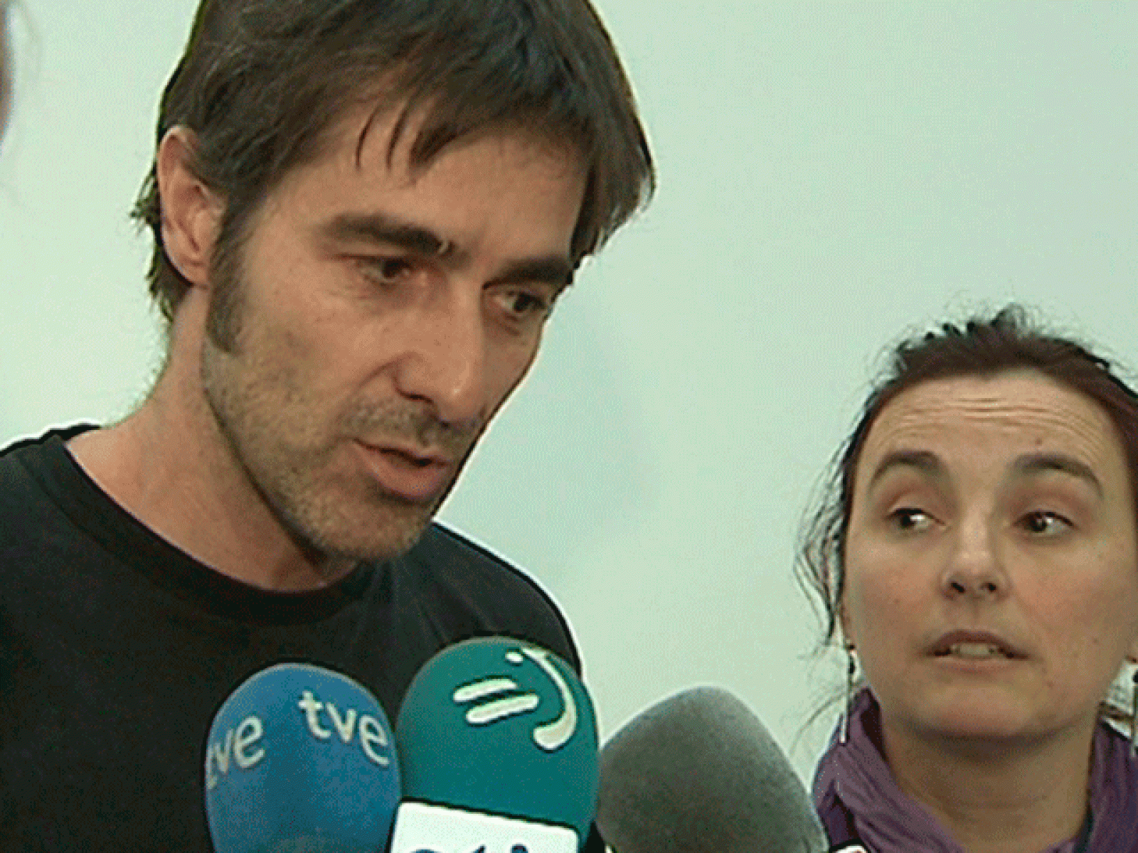 Vuelven a España, tras ser retenidos en Casablanca, | Ver