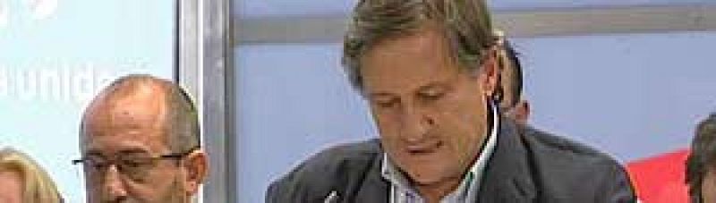 La policía marroquí impide al aerodiputado de IU, Willy Meyer, desembarcar en El Aaiún