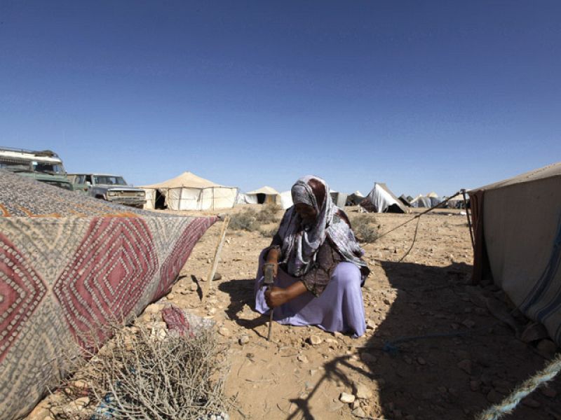 Disturbios en El Aaiún y los accesos al campamento de protesta, que Marruecos reabre