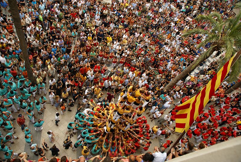 Cataluña decide su futuro en las urnas tras siete años de tripartito y la sentencia del Estatut
