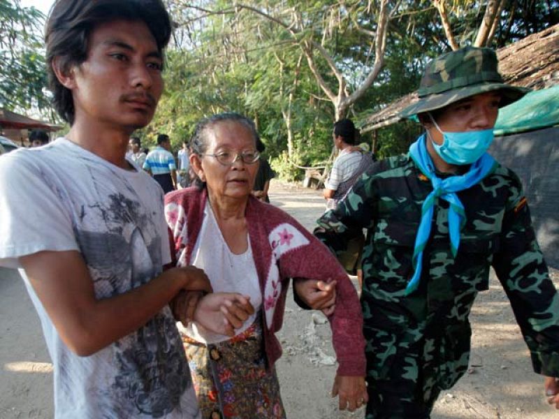 10.000 birmanos huyen a Tailandia por la violencia étnica desatada tras las elecciones