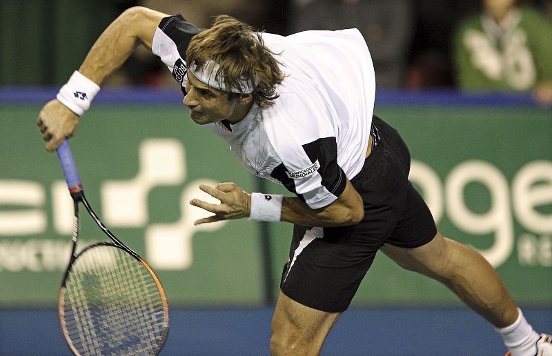 Ferrer sufre para dar un paso más hacia la Copa de Maestros