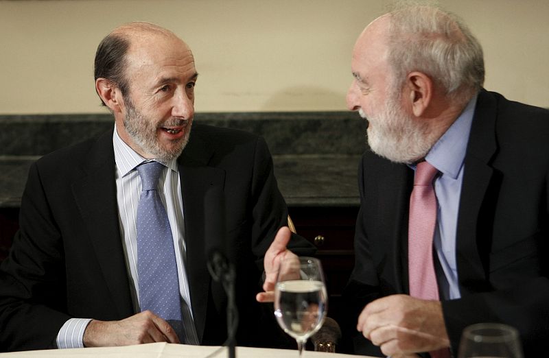 Rubalcaba niega que el Gobierno conociera el acto de Anoeta y el PP exige explicaciones a Zapatero