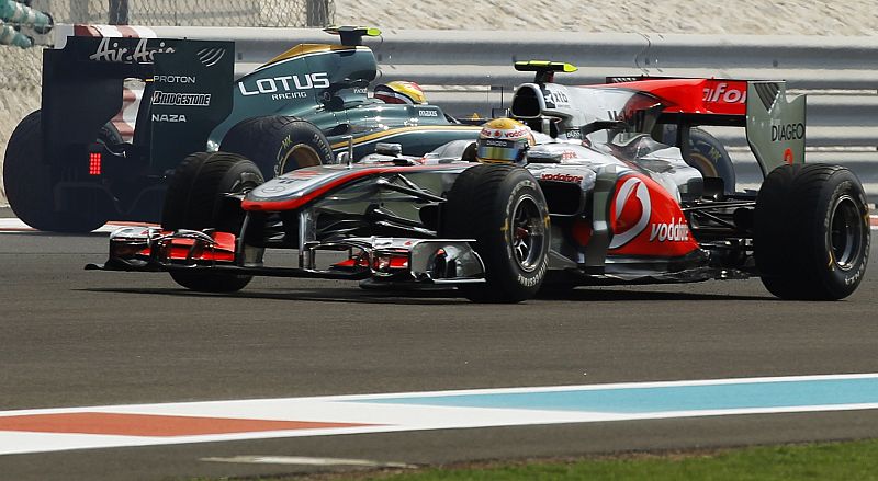 Hamilton y Vettel son más rápidos que Alonso en la primera jornada