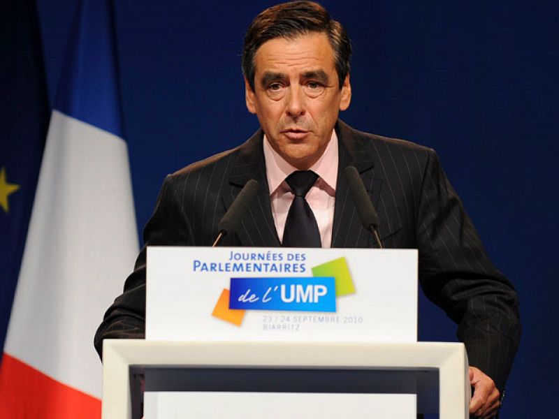 Sarkozy nombra de nuevo a Fillon primer ministro y le encarga formar gobierno