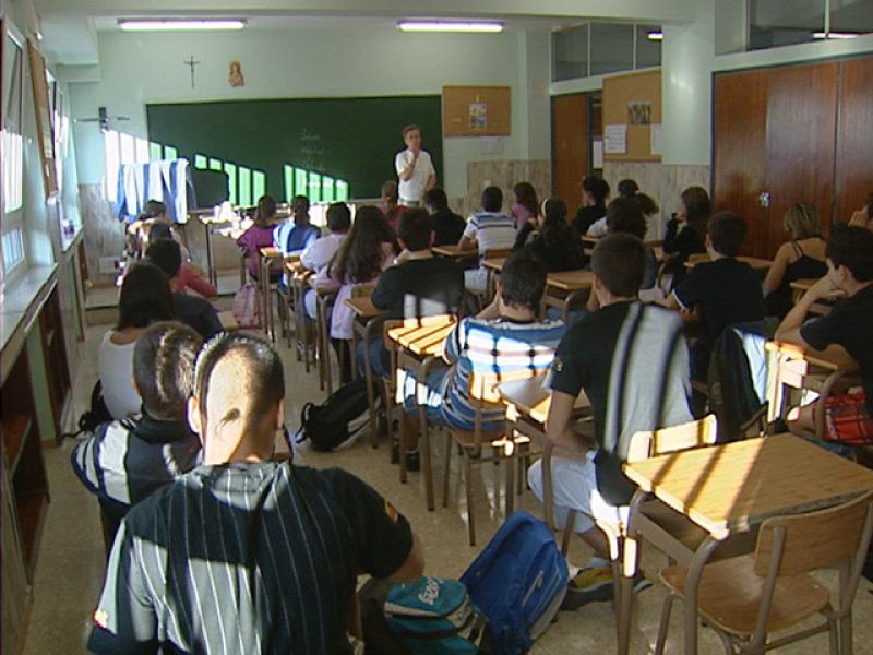 Los docentes de secundaria son los que más acuden al servicio del defensor del profesor