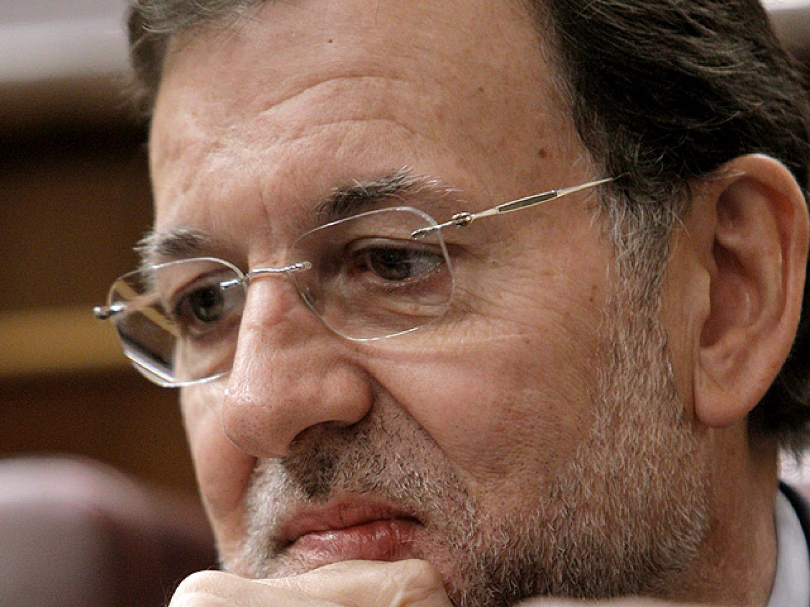Rajoy cree que la única solución al problema del paro es la convocatoria de elecciones | Ver