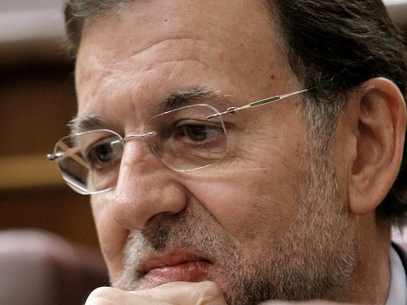 Rajoy cree que la única solución al problema del paro es la convocatoria de elecciones