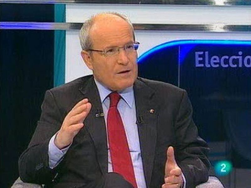 Montilla, convencido de que el PSOE apoyará reformar la Constitución para ser un estado federal