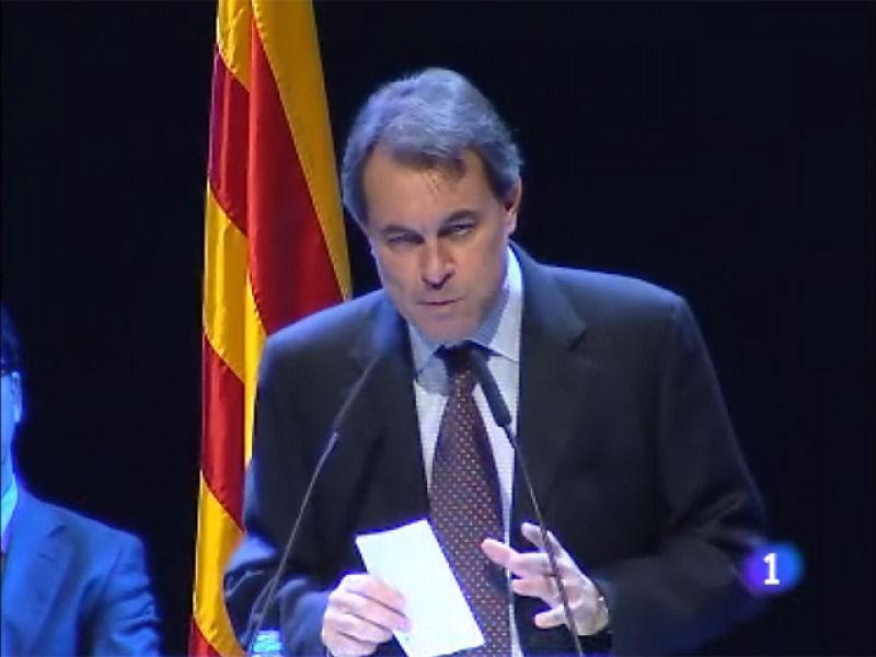 Artur Mas invita a los inmigrantes a abrazar la catalanidad y votar por el cambio