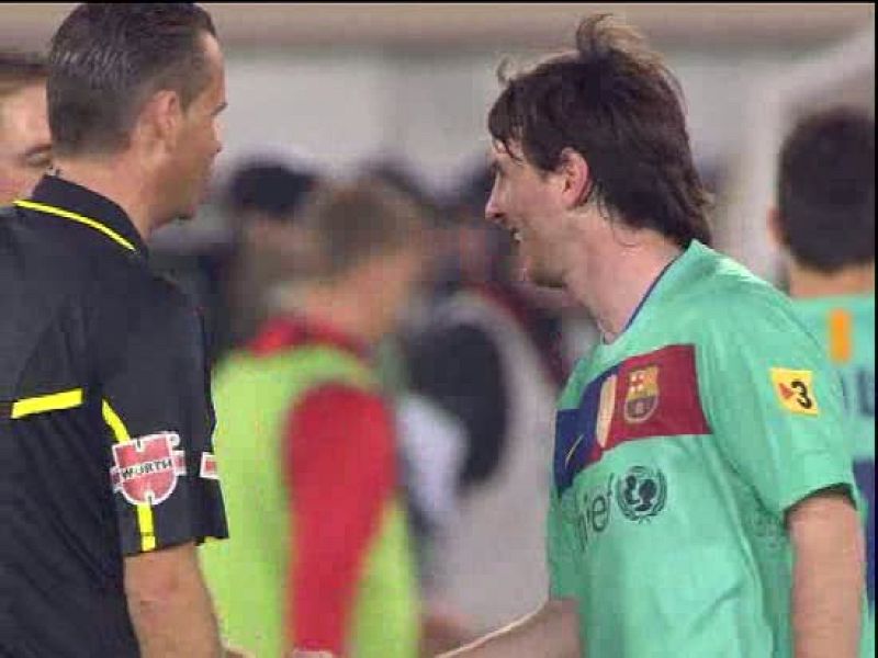 El Barcelona hunde en la miseria al Almería de Lillo con un 0-8