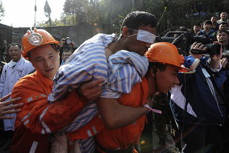 Las 29 personas atrapadas en una mina china, rescatadas con éxito