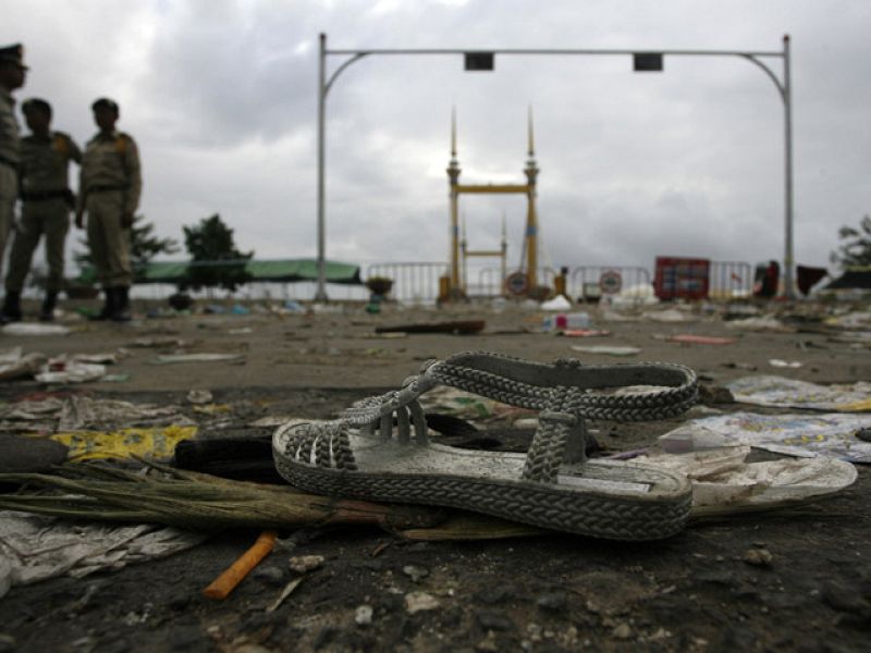 Tragedia en Camboya: 'No se podía respirar, hacía mucho calor y la gente no paraba de empujar'