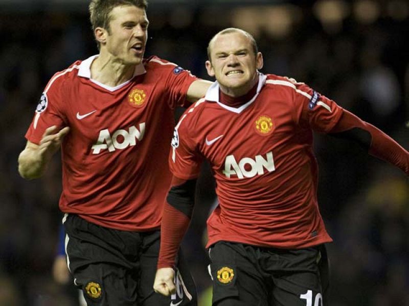 Rooney mete al United en octavos