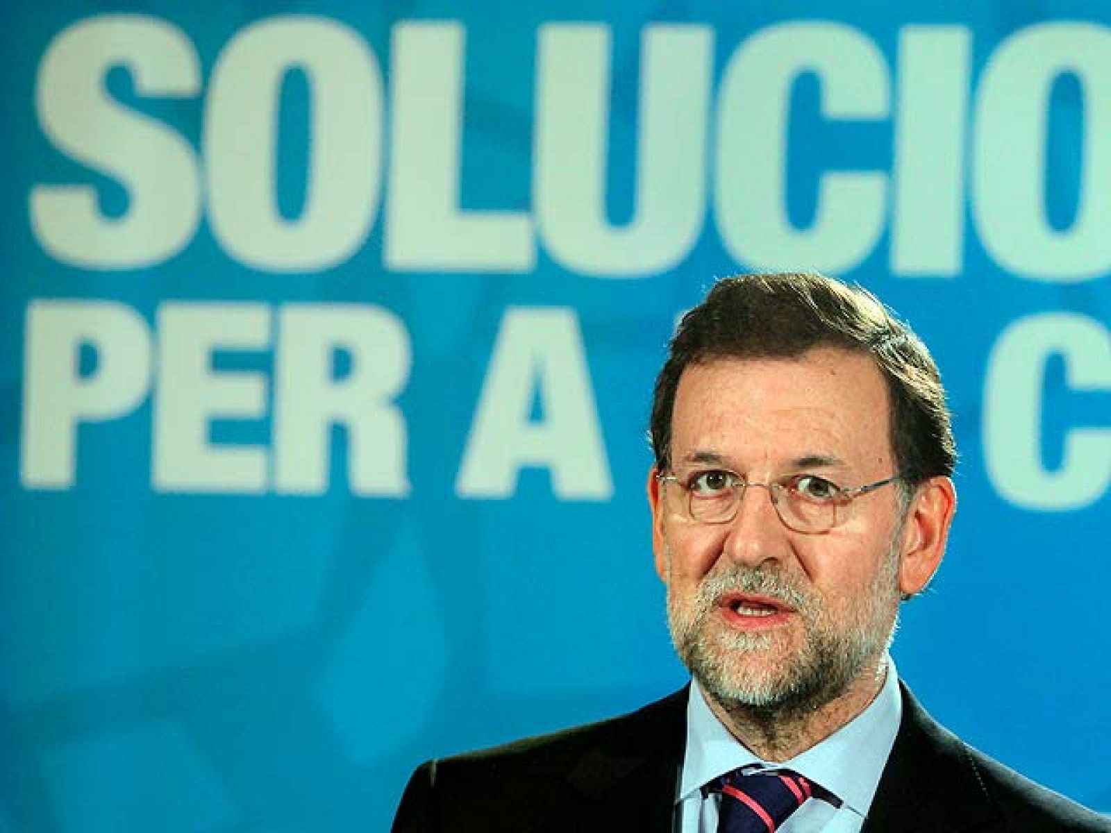 Rajoy considera que las medidas anunciadas por Zapatero "van en la buena dirección"