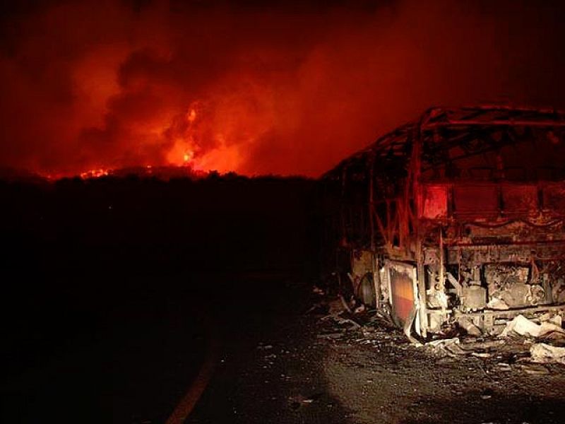 Mueren 40 funcionarios de prisiones en un gigantesco incendio incontrolado en Israel