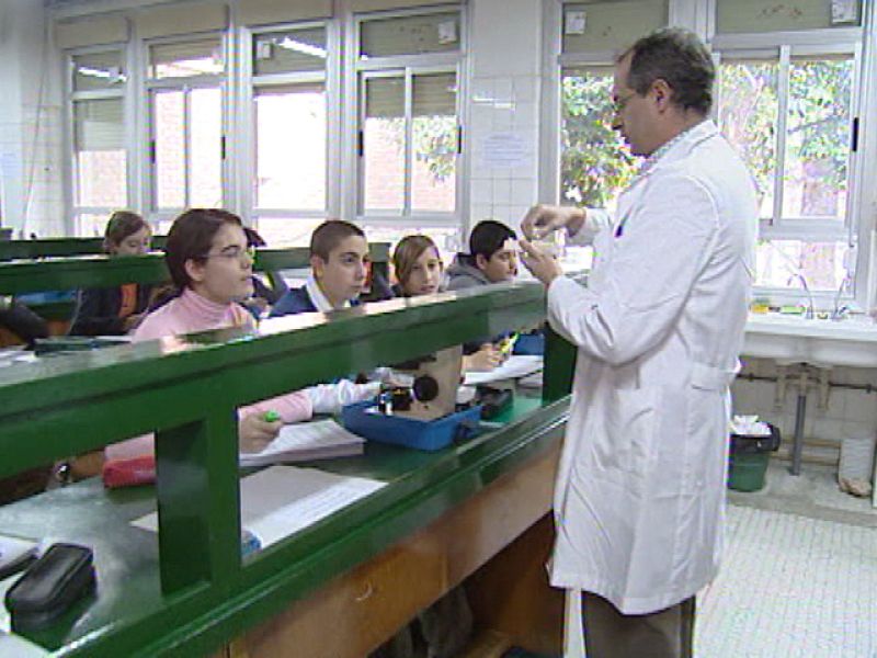 La educación española mejora pero sigue lejos de la media europea, según el Informe PISA