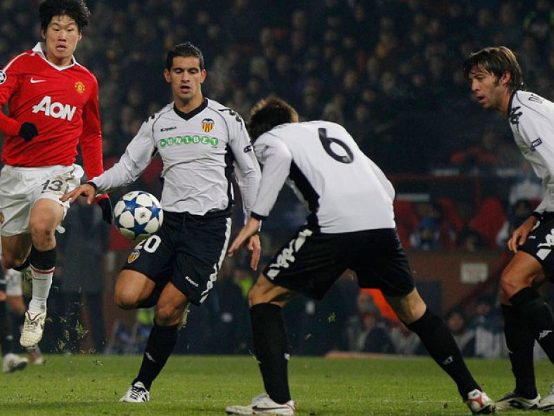 El Valencia lava su imagen en Europa