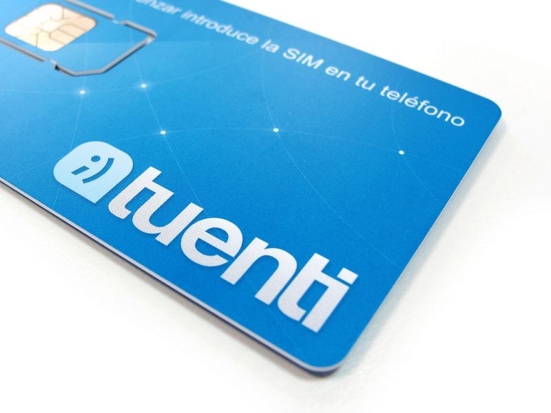 Tuenti se pone al teléfono móvil