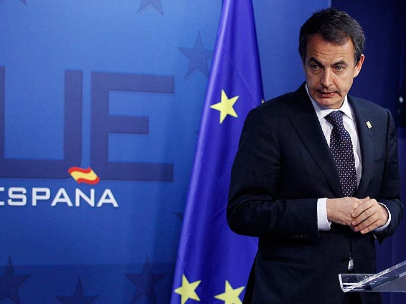Zapatero y Merkel se citan en Madrid para una cumbre con "alto significado económico"
