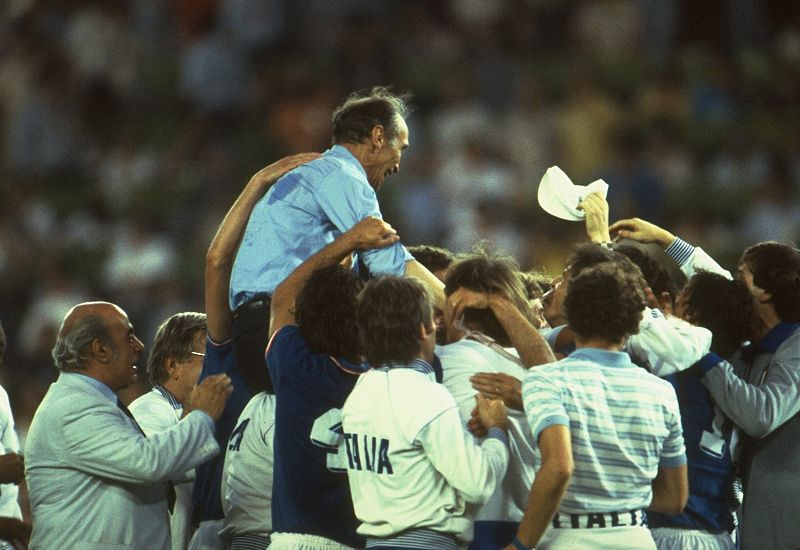 Muere Enzo Bearzot, seleccionador de la Italia campeona del Mundial de España