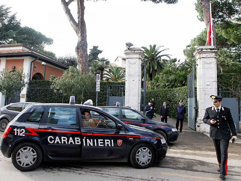 Un grupo anarquista reivindica los atentados contra las embajadas de Chile y Suiza en Roma