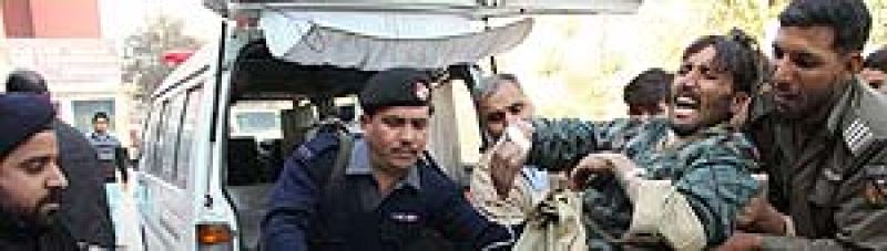 Al menos 43 muertos en un atentado suicida en una región tribal paquistaní