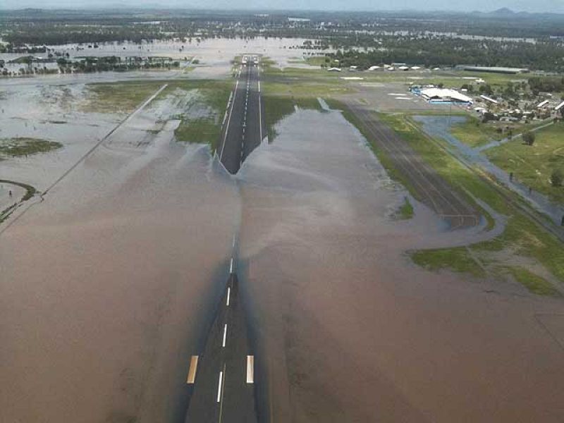 Hallan un primer muerto y buscan a dos desaparecidos por las inundaciones en Australia