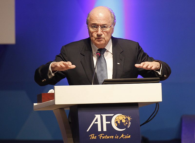 Blatter: "Espero que el Mundial de Qatar se celebre en invierno"