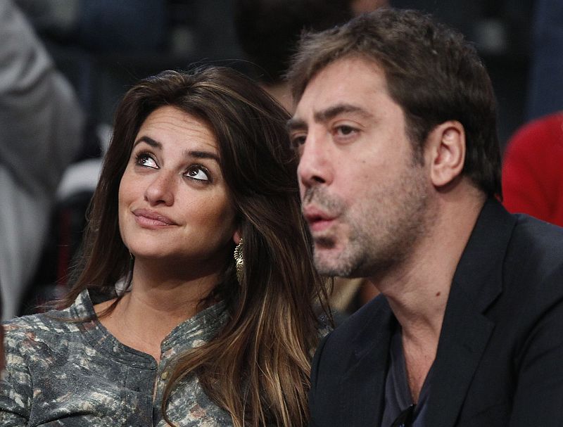 Javier Bardem dedica con un "te quiero" un premio en Palm Springs a Penélope Cruz