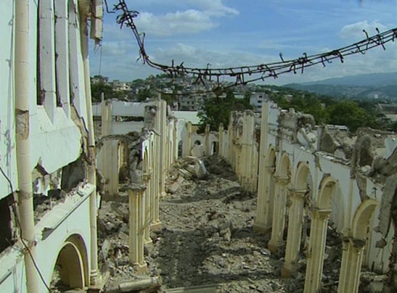Haití, a casi un año del terremoto y sin haber pasado aún lo peor del cólera