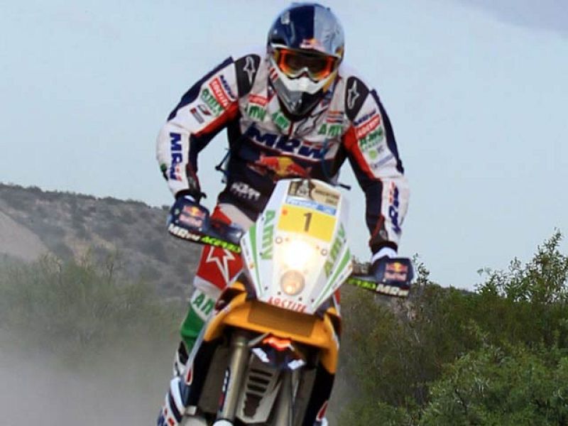 Coma sentencia el Dakar, Sainz se consuela ganando la etapa